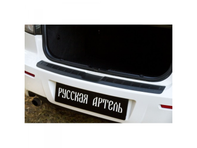 Накладка на задний бампер Mazda 3 2003-2008 седан