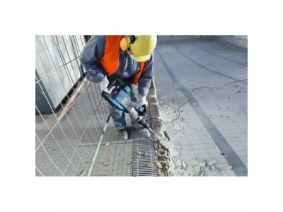 Отбойный молоток с патроном SDS-max GSH 11 VC Professional от BOSCH Отбойный молоток с патроном SDS-max GSH 11 VC Professional