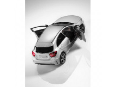 Модель Mercedes-Benz A-Class Sport, Polar silver, Scale 1:18, артикул B66960139